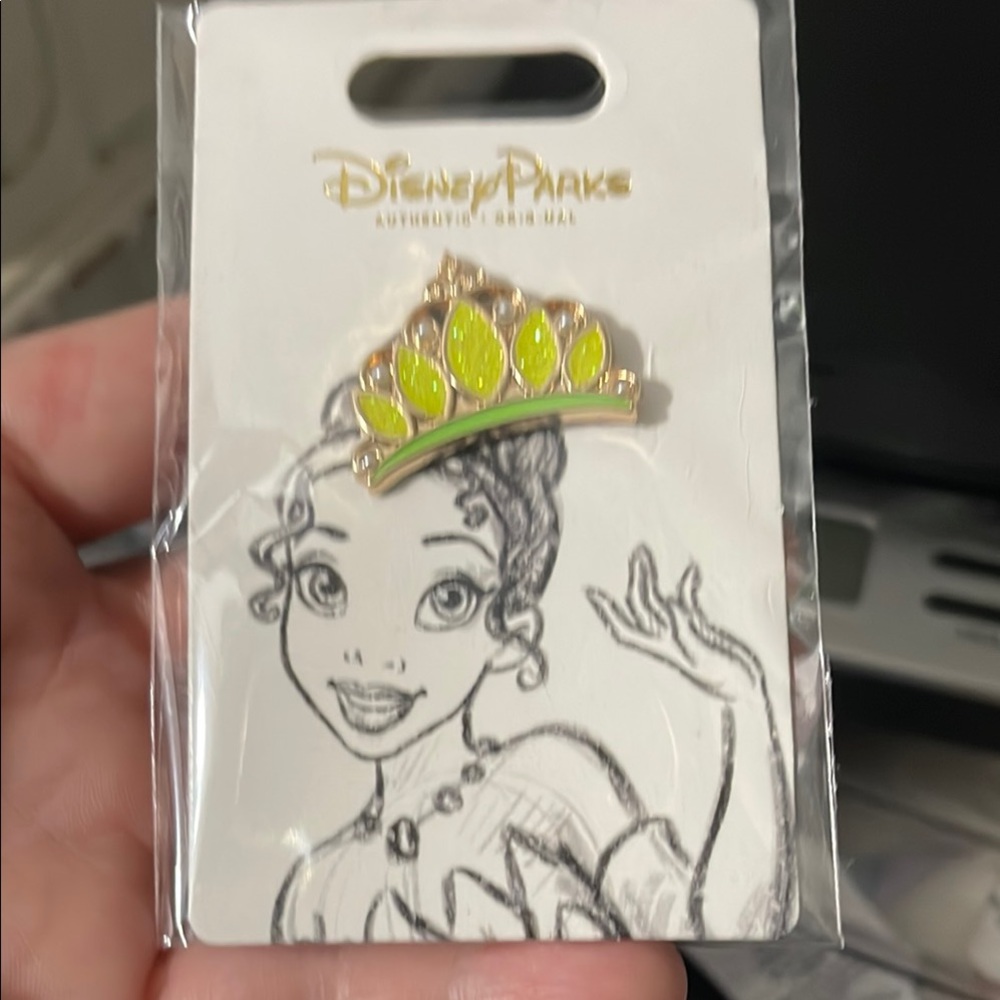 Disney Princess Tiana Crown Pin.